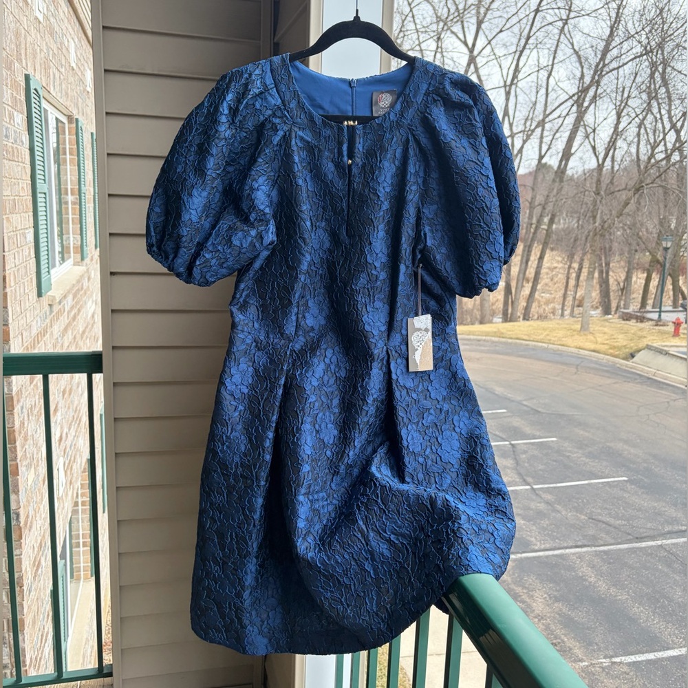 🆕✨ Vince Camuto Blue Floral Jacquard Dress Size 10 A-Line Elegant Occasion Chic - Picture 3 of 16
